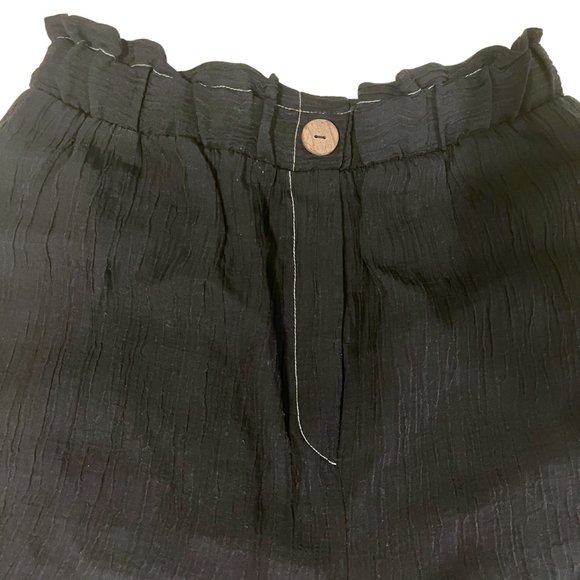 ZARA High Waist Crinkle Elastic Waist Black Shorts w/ Pockets - Picture 2 of 4